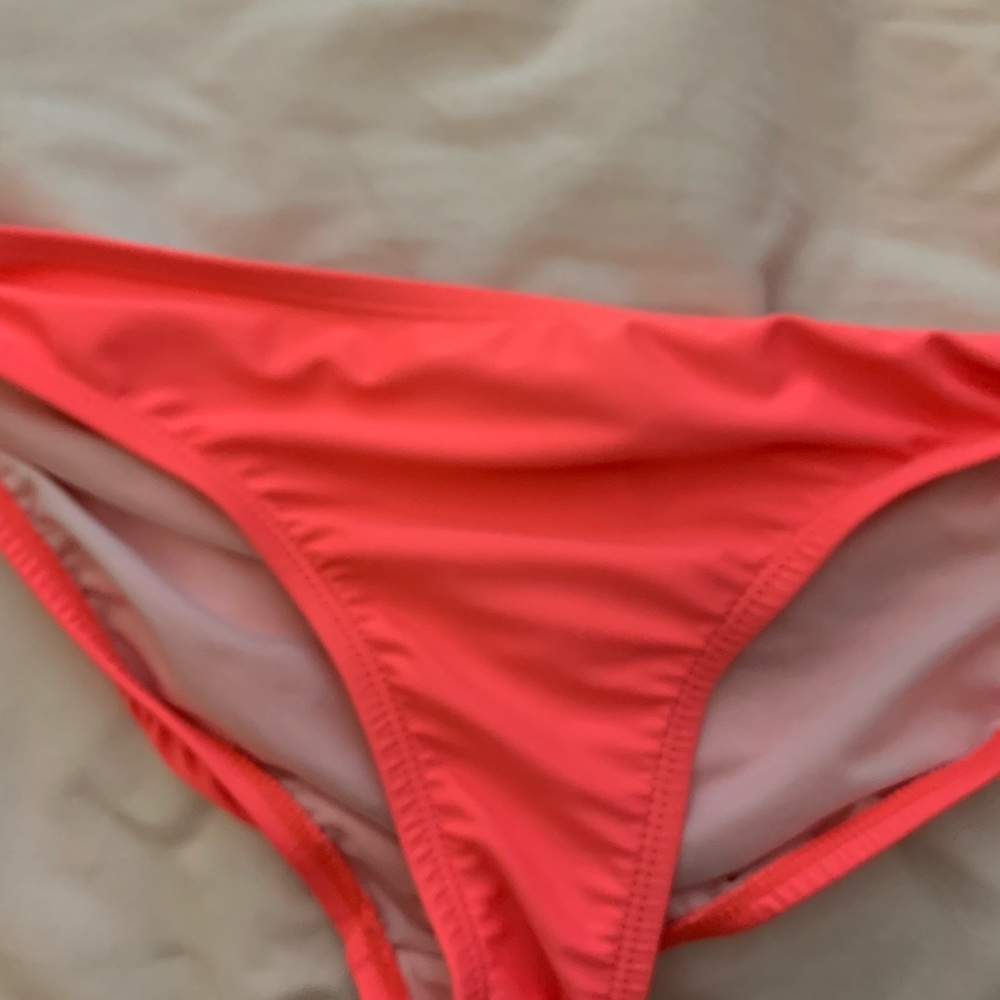 Swim suit bottoms